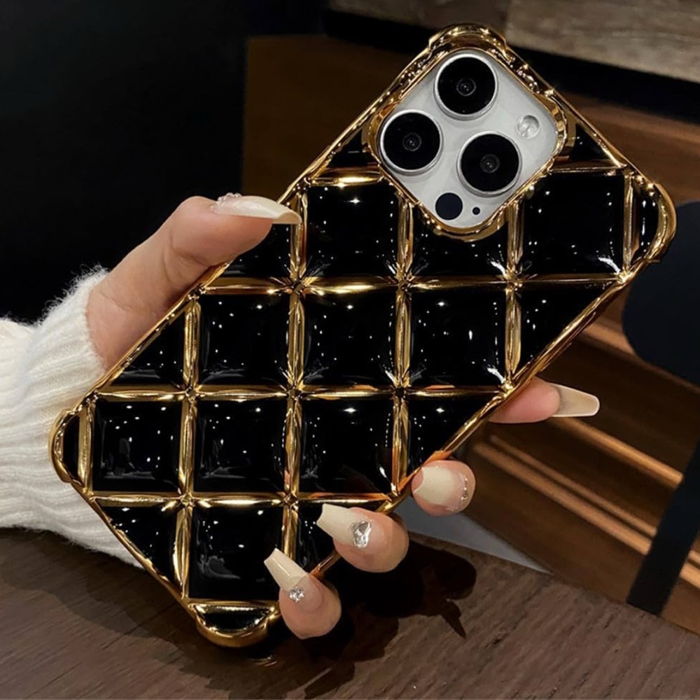 iPhone 15 Pro Max Elegant Black & Gold Quilted Phone Case